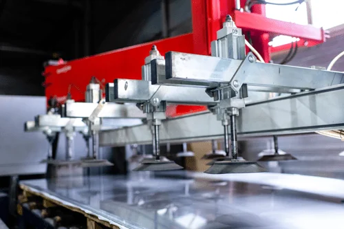 Manutention de tôles — atelier Cromex Prijedor (BiH)