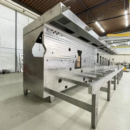 Châssis inox grande dimension – assemblage atelier