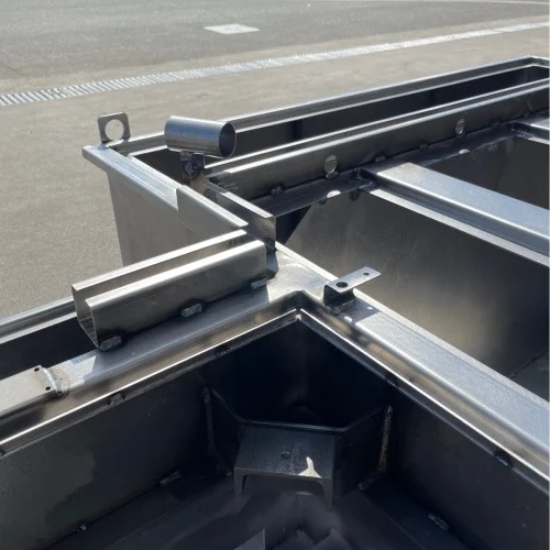 Détail de soudure et assemblage acier – cadre structurel